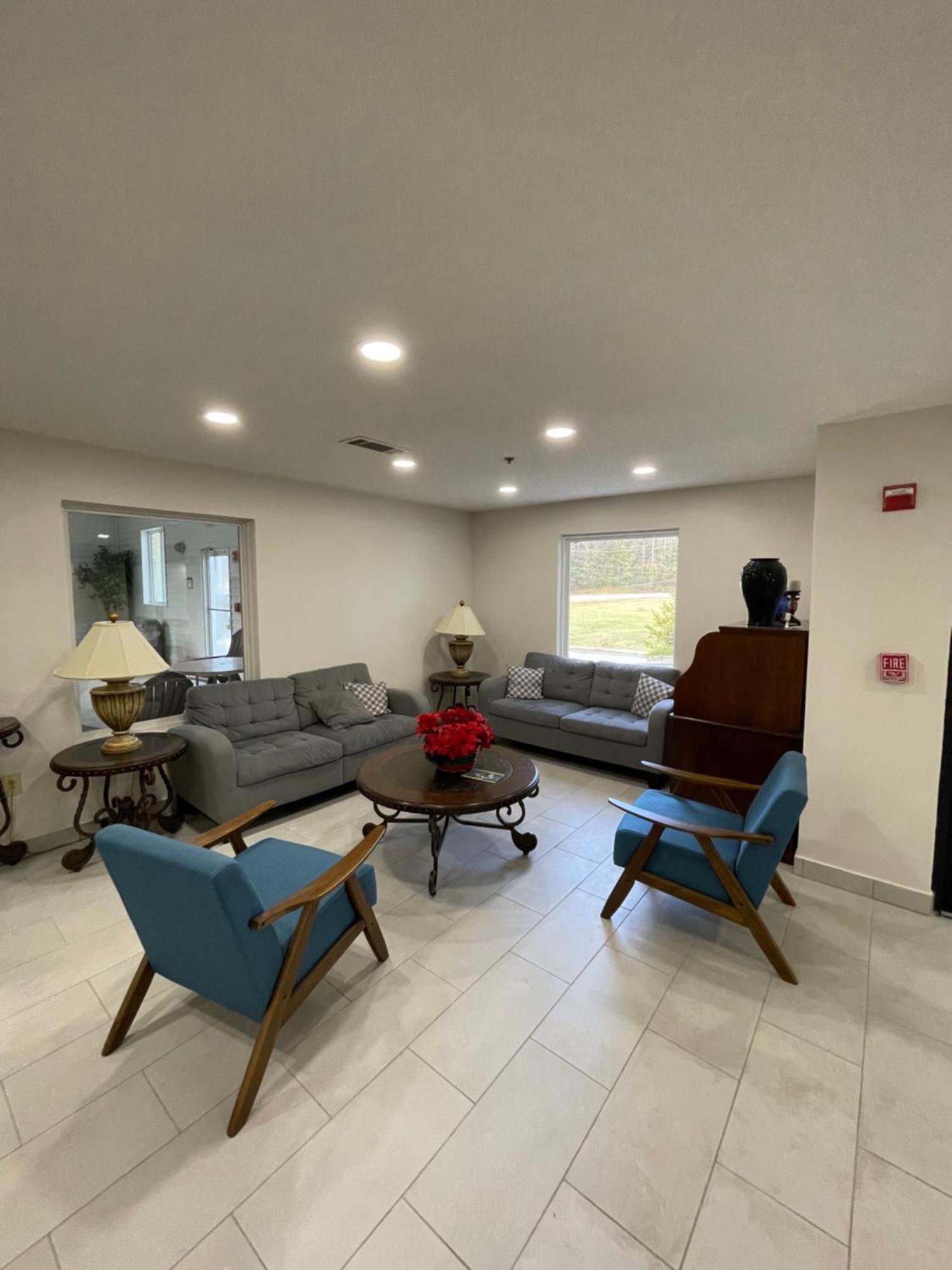 Clarion Pointe-Dillard Near Blue Ridge Mountains Hotel Екстериор снимка
