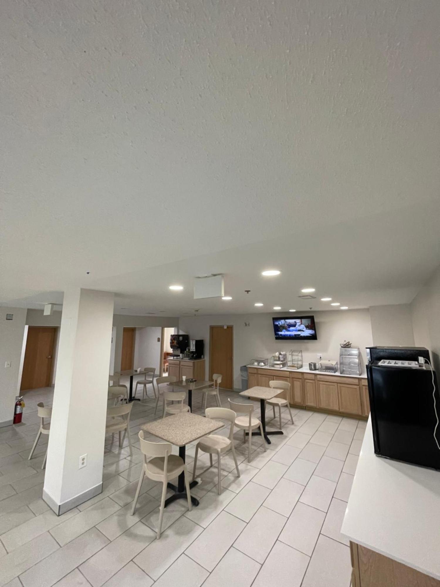 Clarion Pointe-Dillard Near Blue Ridge Mountains Hotel Екстериор снимка