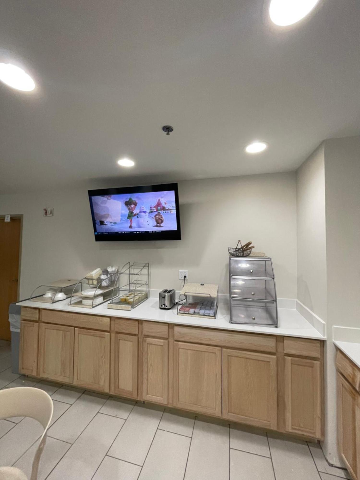 Clarion Pointe-Dillard Near Blue Ridge Mountains Hotel Екстериор снимка