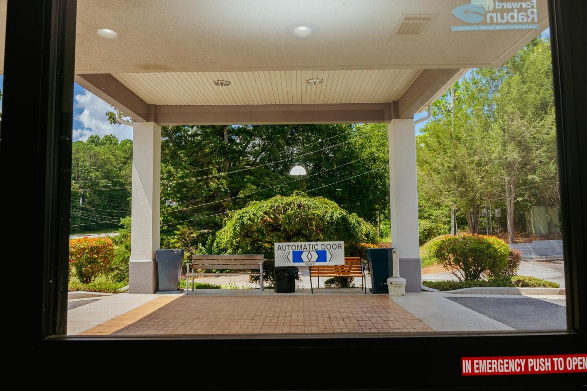 Clarion Pointe-Dillard Near Blue Ridge Mountains Hotel Екстериор снимка