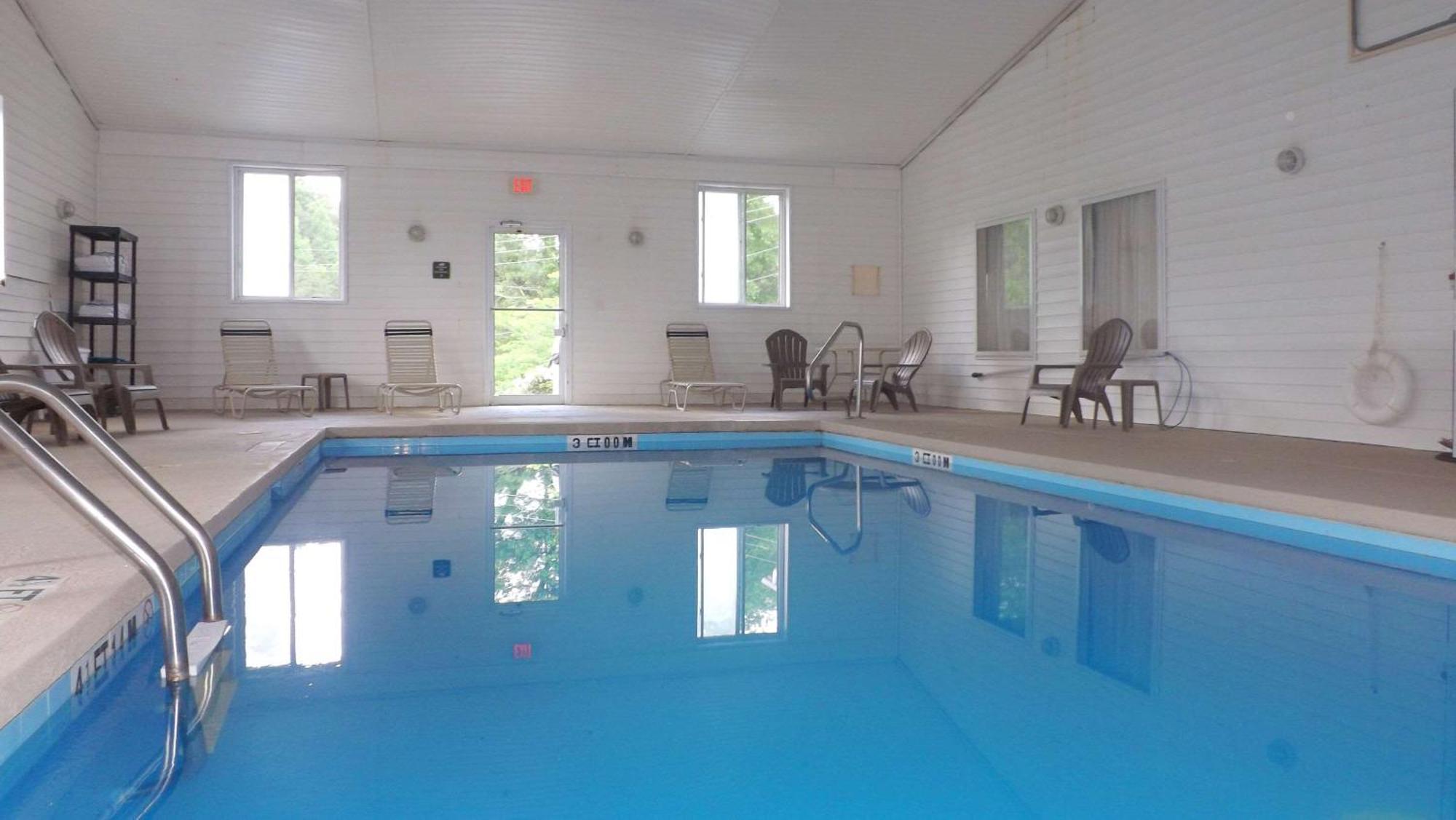 Clarion Pointe-Dillard Near Blue Ridge Mountains Hotel Екстериор снимка